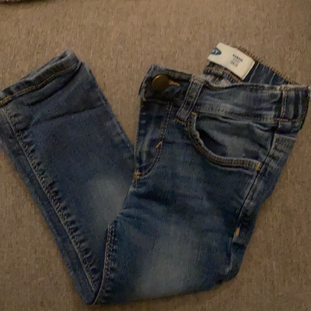 Old navy karate skinny jeans (size 2T)